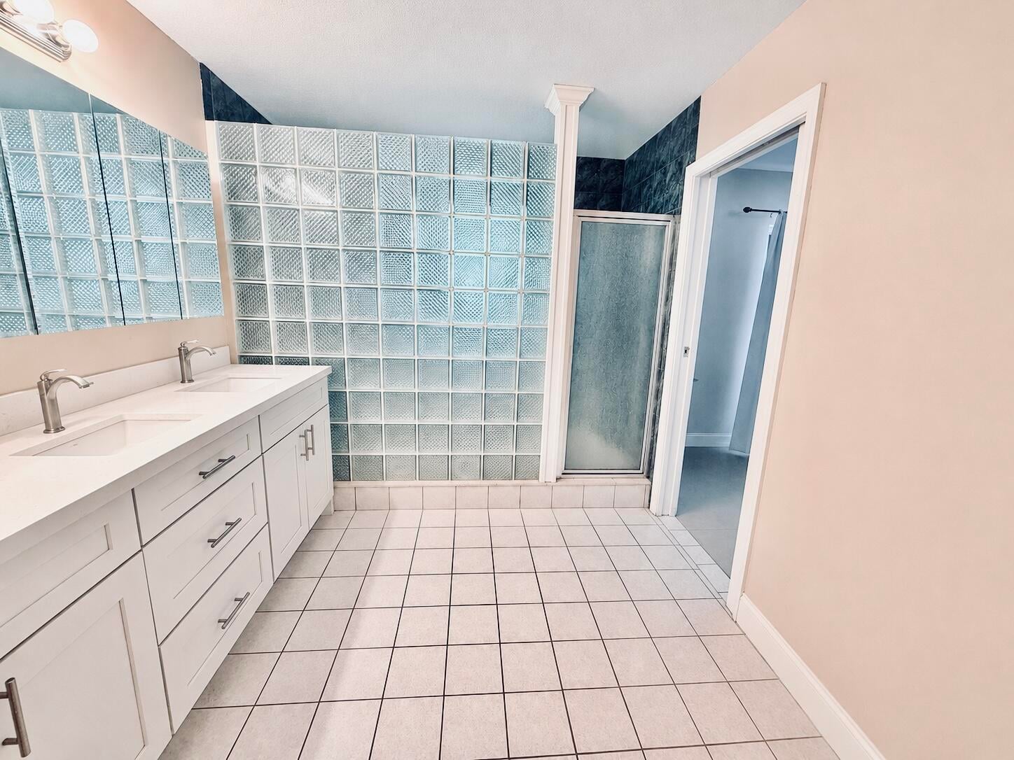Residence photo 7