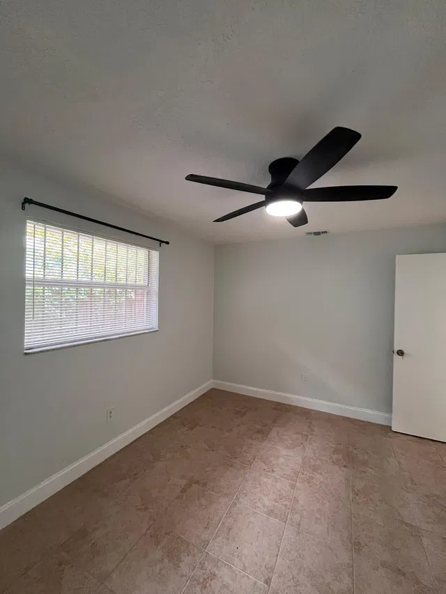 Residence photo 6