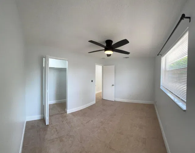 Residence photo 8