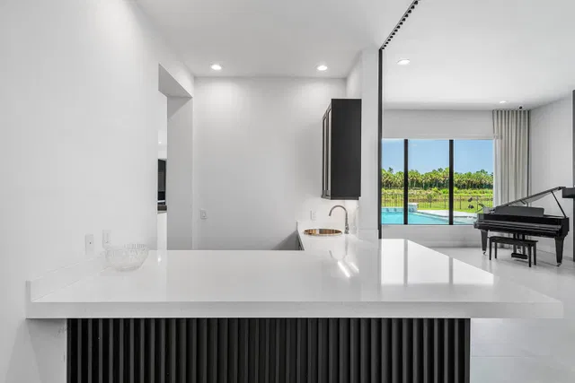 Boca Bridges Residence photo 9