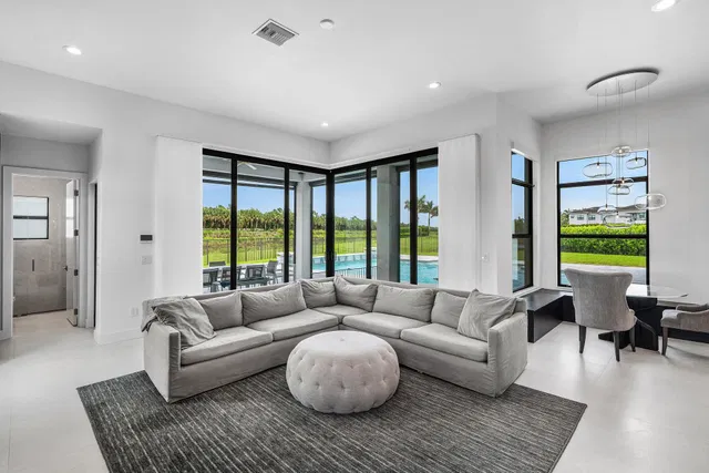 Boca Bridges Residence photo 19