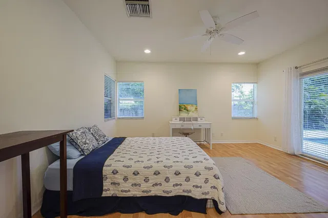 Residence photo 4