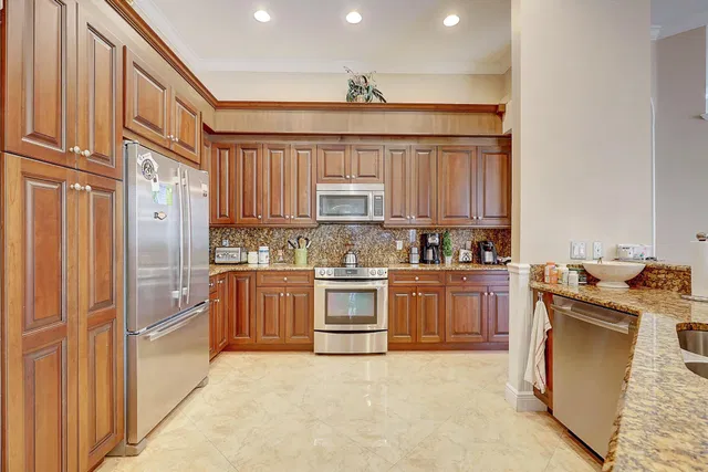 Residence photo 14