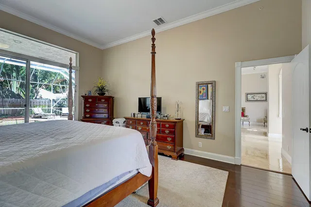 Residence photo 26