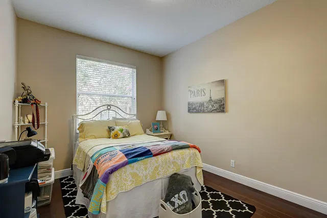 Residence photo 35