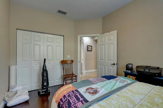 Residence photo 36