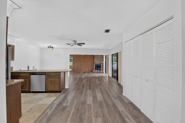 Residence photo 9