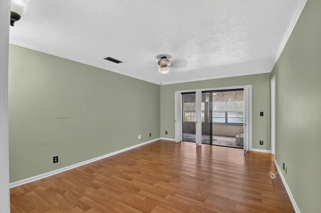 Residence photo 20