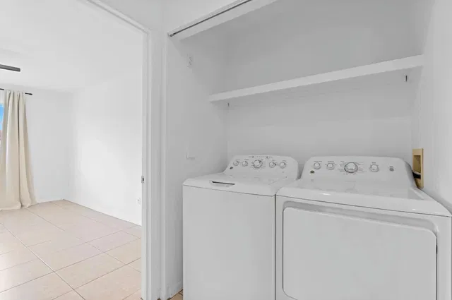 Unit 305 photo 19
