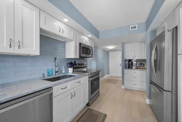 Singer Island Unit 1-1603 photo 3