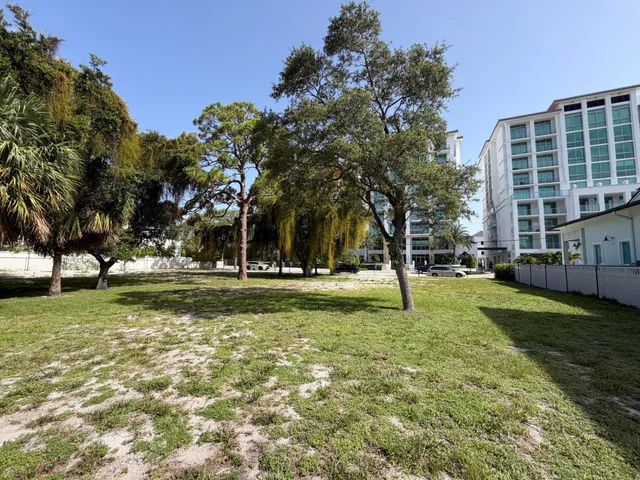 Residence photo 3
