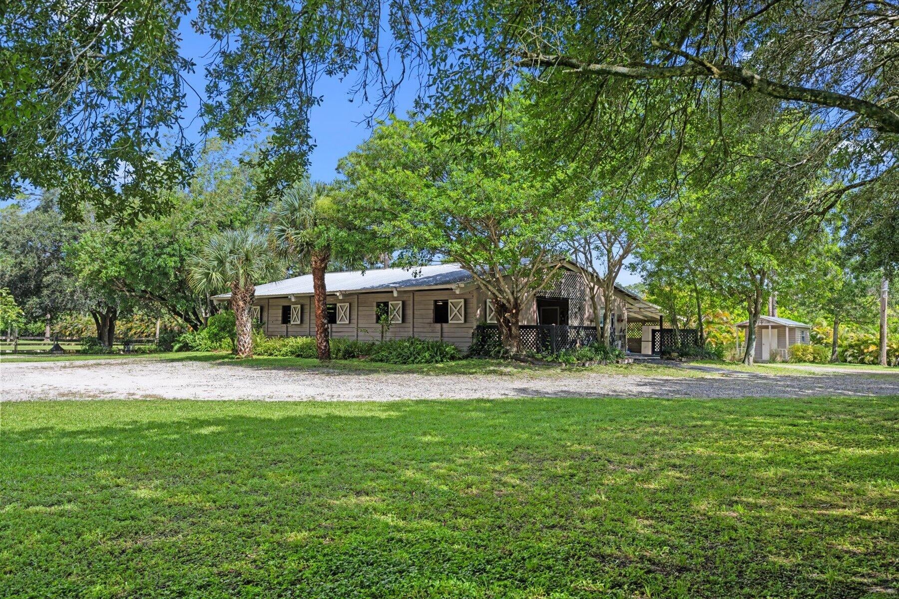 Residence photo 8