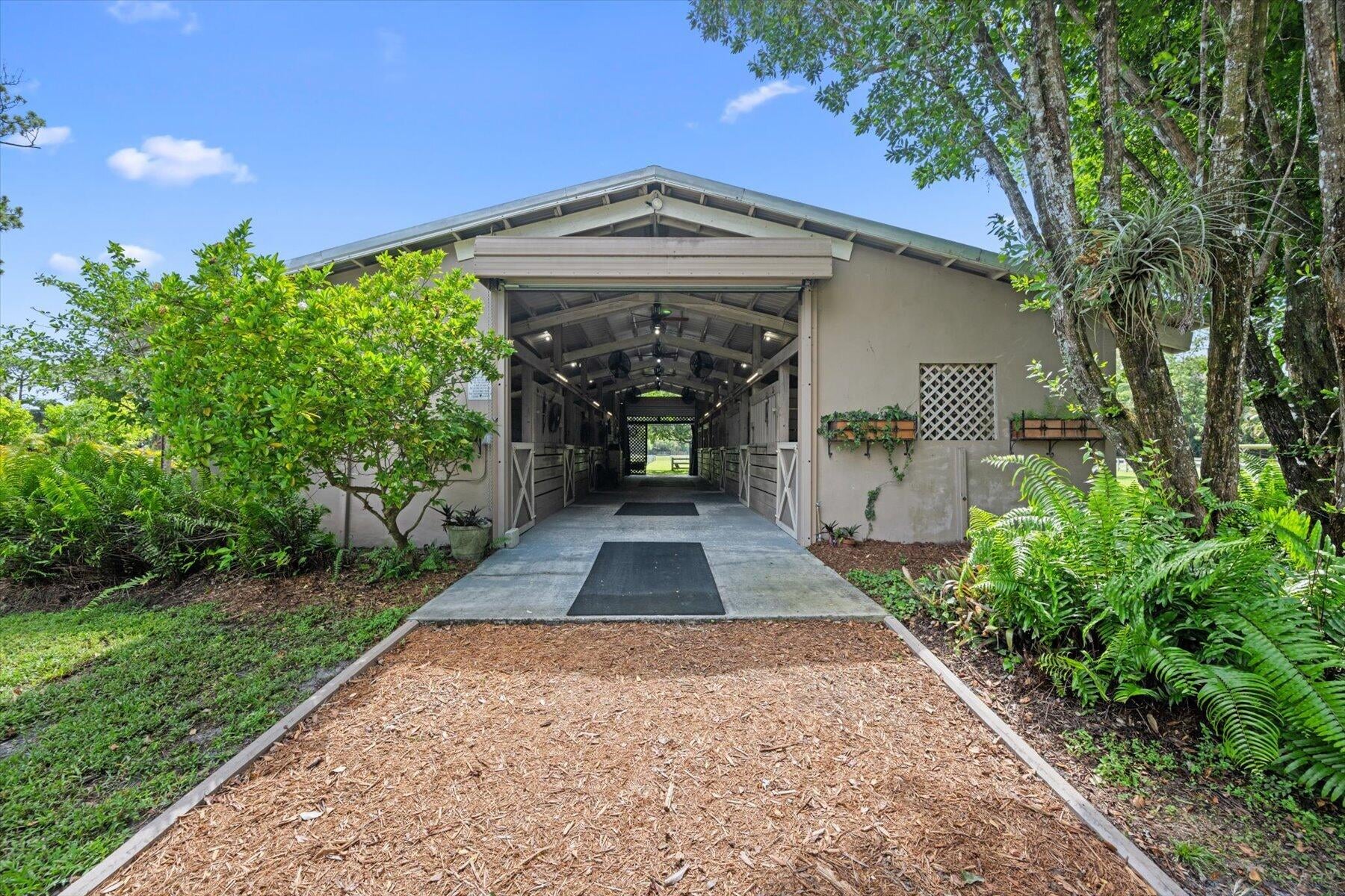 Residence photo 9