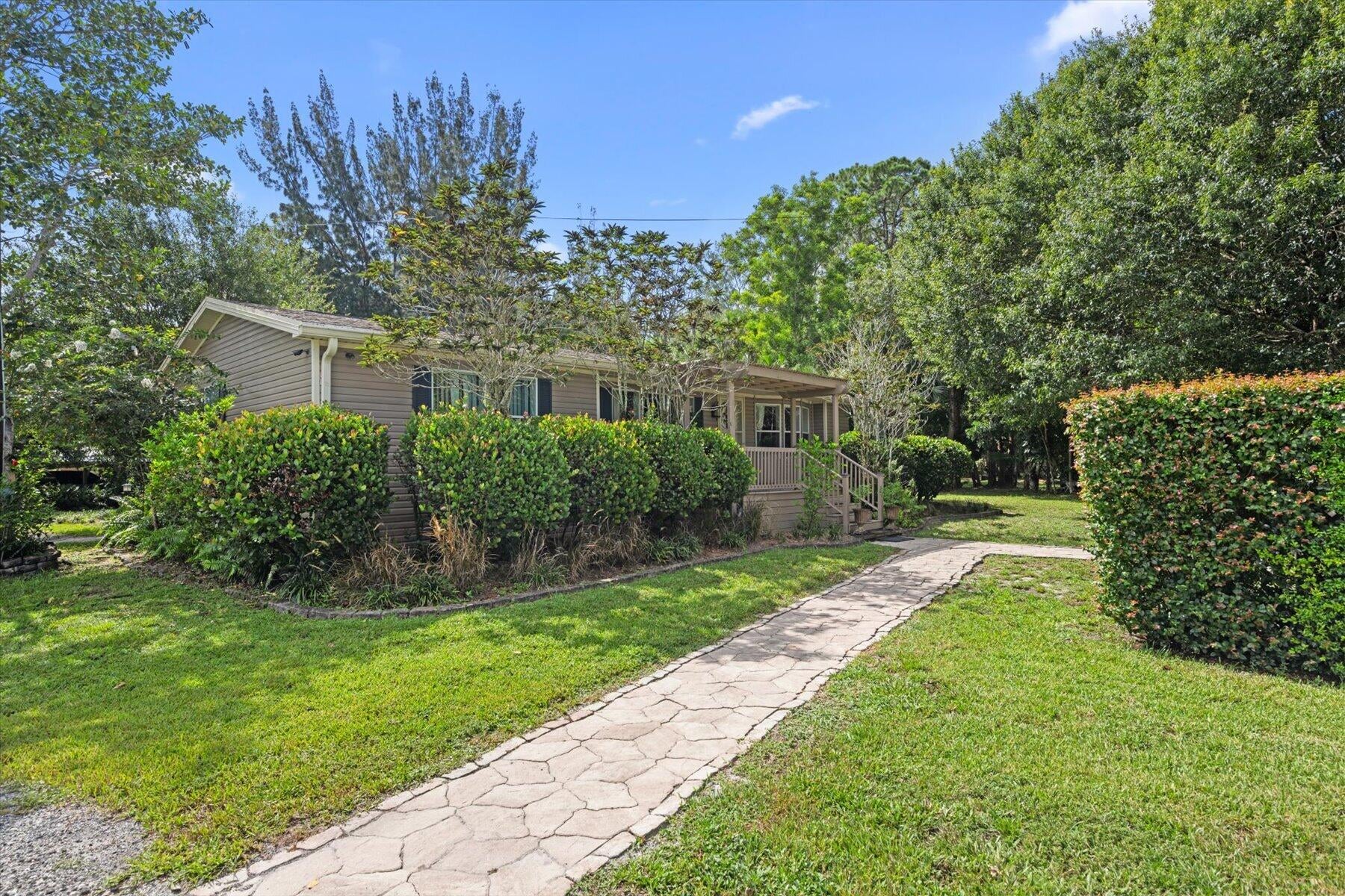 Residence photo 23