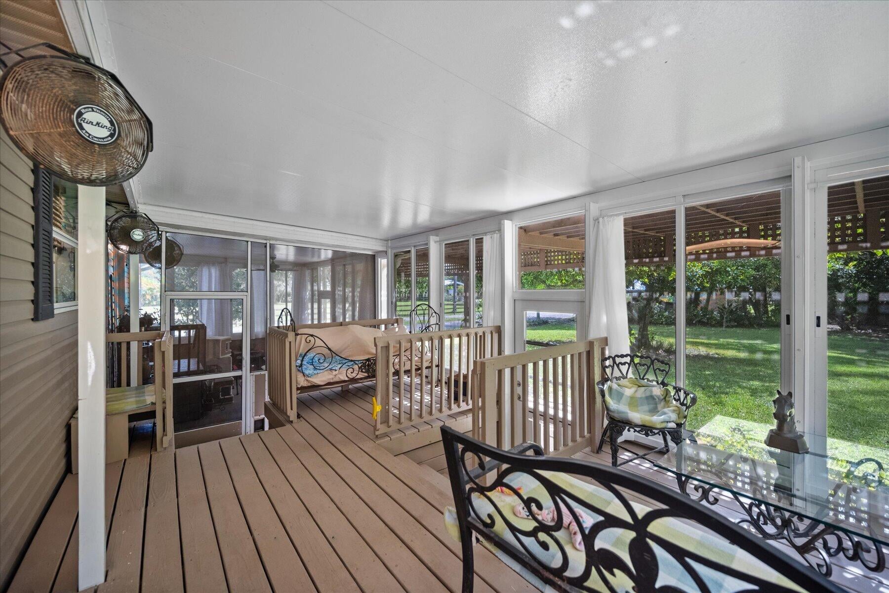 Residence photo 36
