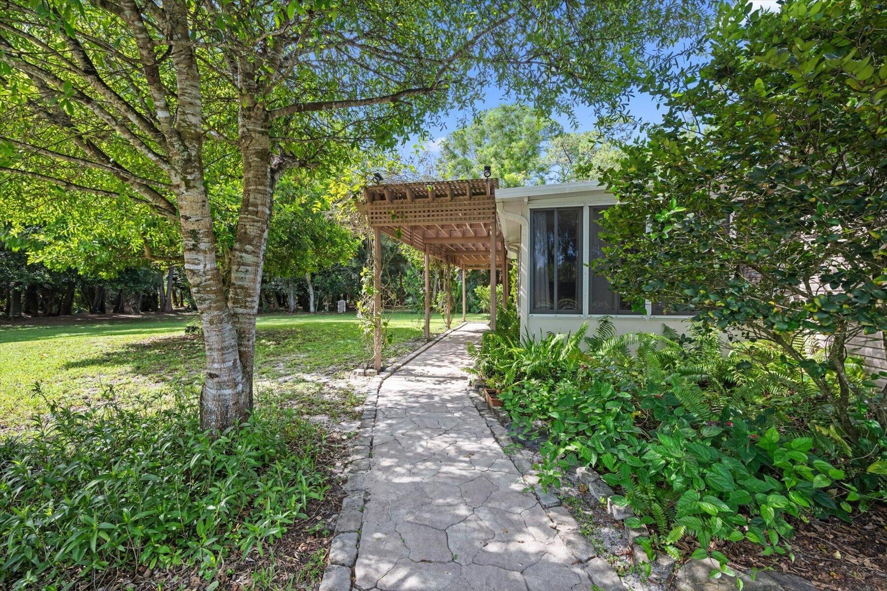Residence photo 38