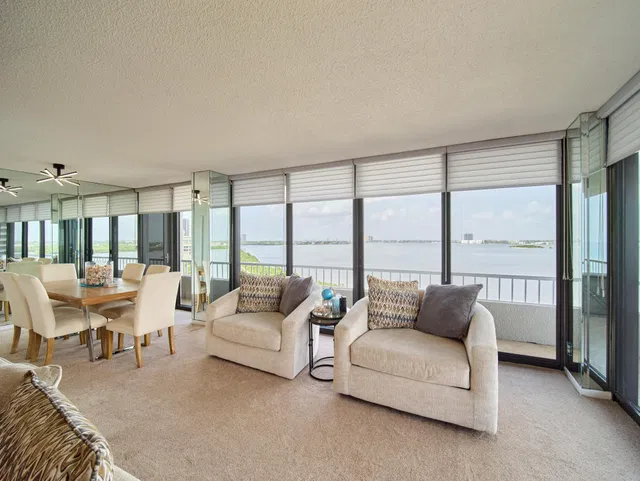 Water Glades Unit 9D photo 6