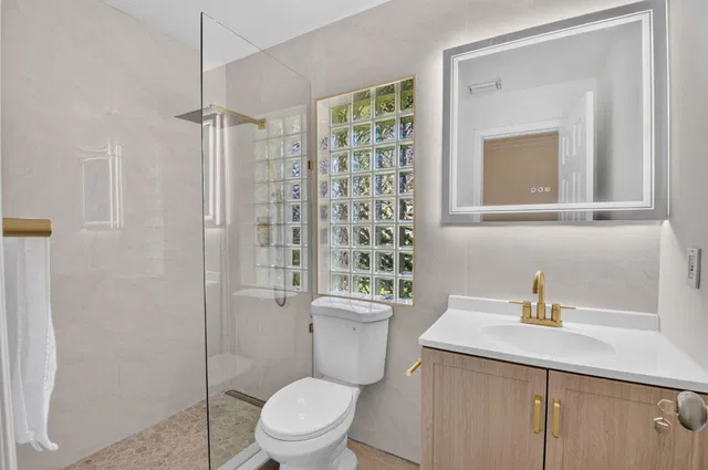 Boca Isles Residence photo 27