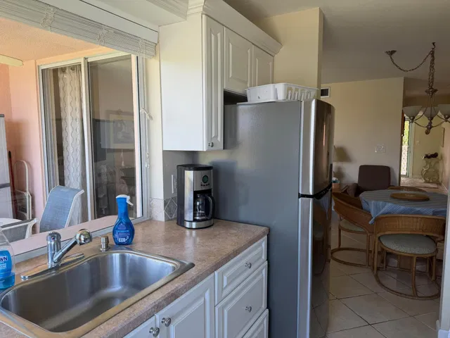 Unit f208 photo 15