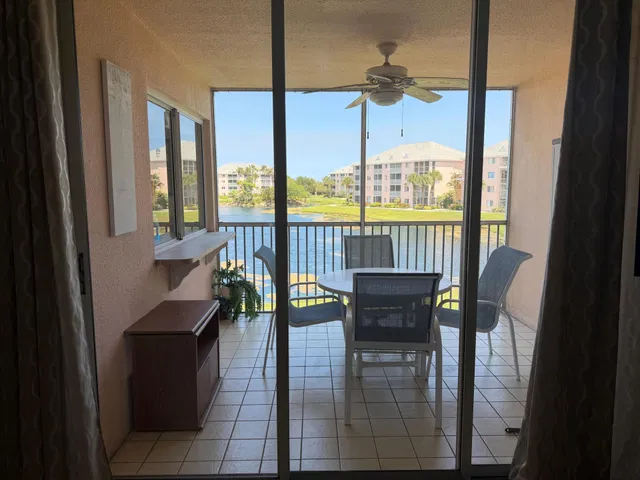 Unit f208 photo 18