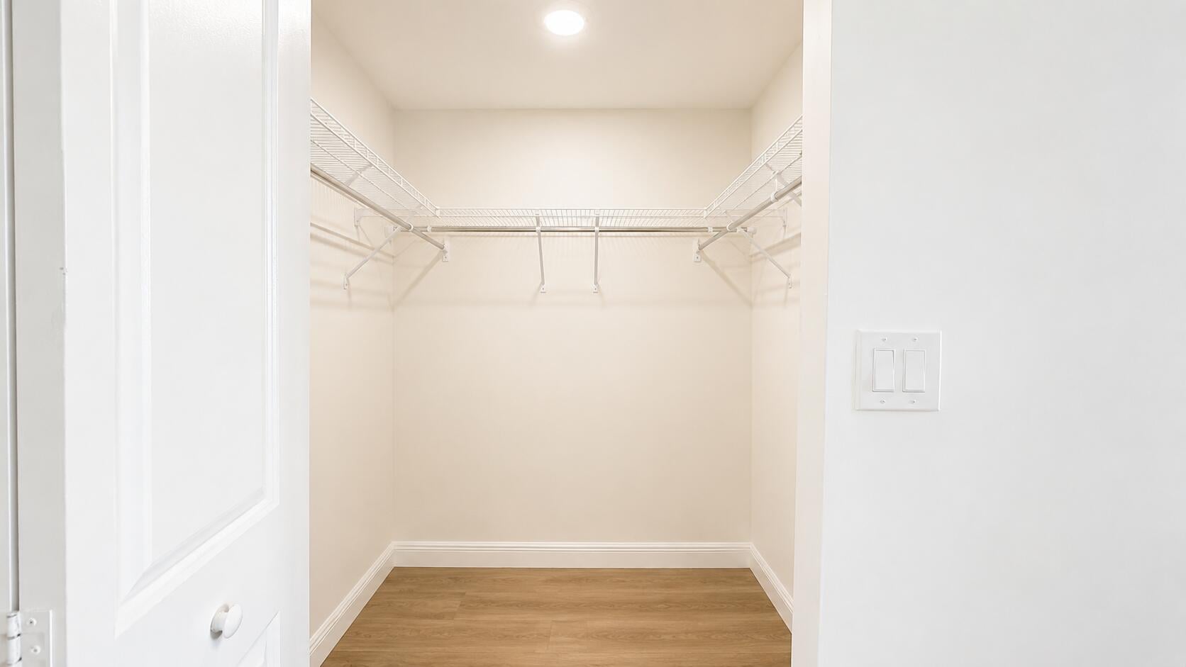 Unit 715 photo 20
