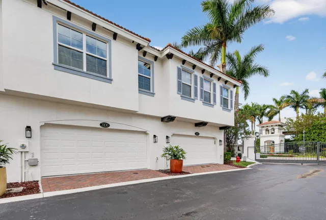 Residence photo 3