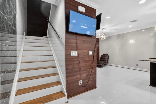 Residence photo 12