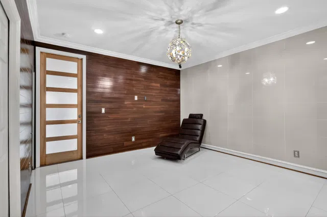 Residence photo 29