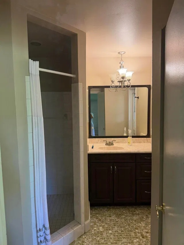 Residence photo 6