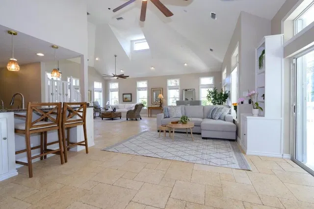 Residence photo 5