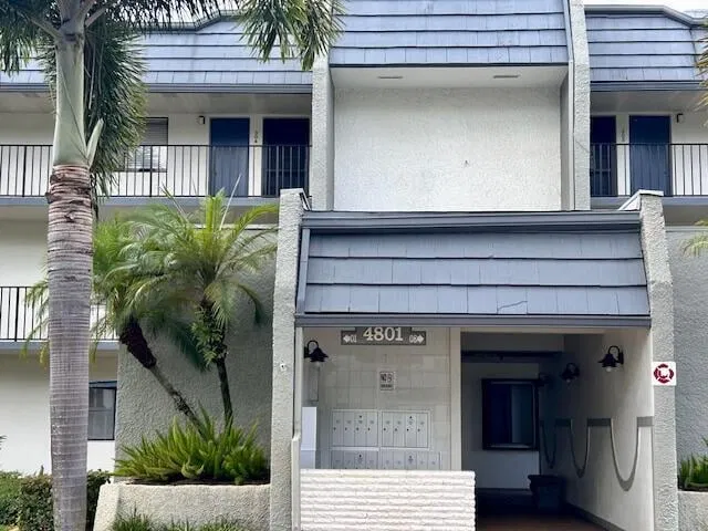 Unit 205 photo 37