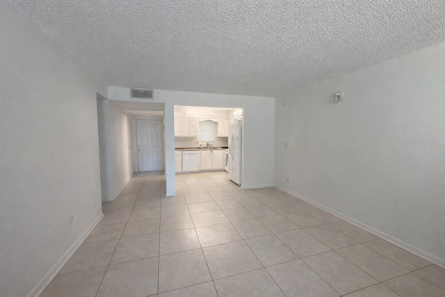 Unit 208 photo 17