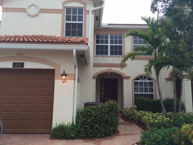 Residence photo 16