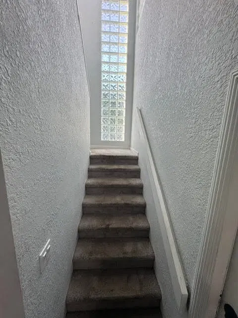Unit C photo 7