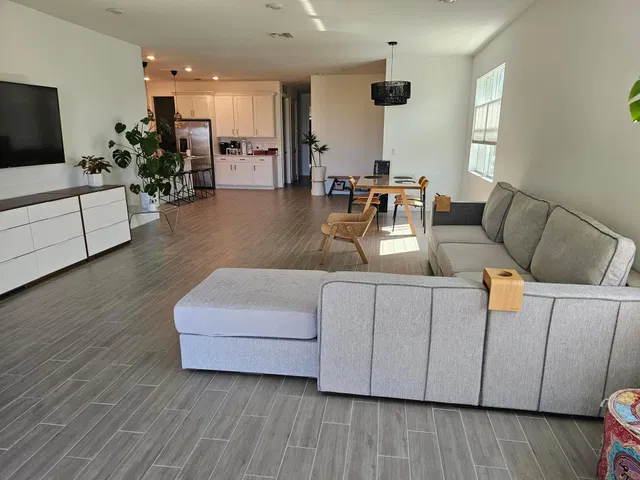 Residence photo 17