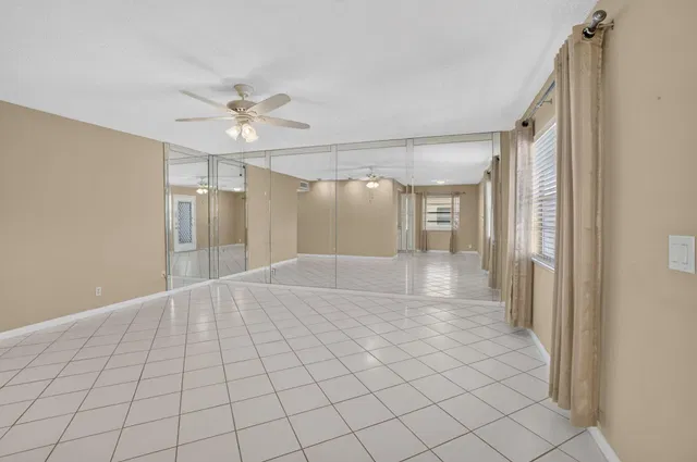 Residence photo 7