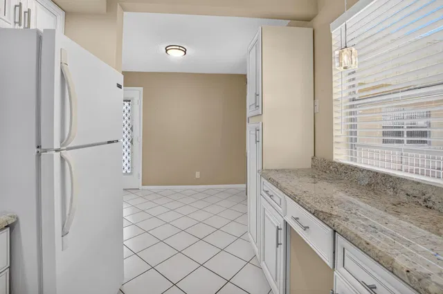 Residence photo 14