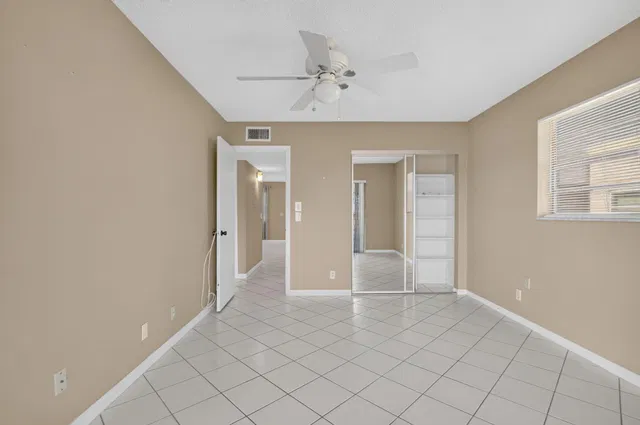 Residence photo 24