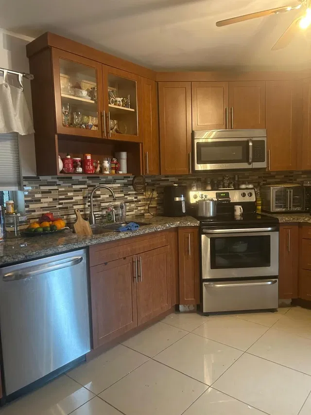 Unit 202 photo 2