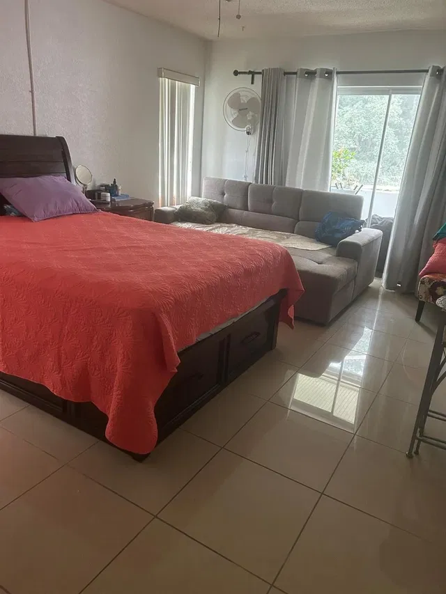 Unit 202 photo 6