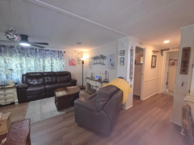 Residence photo 9
