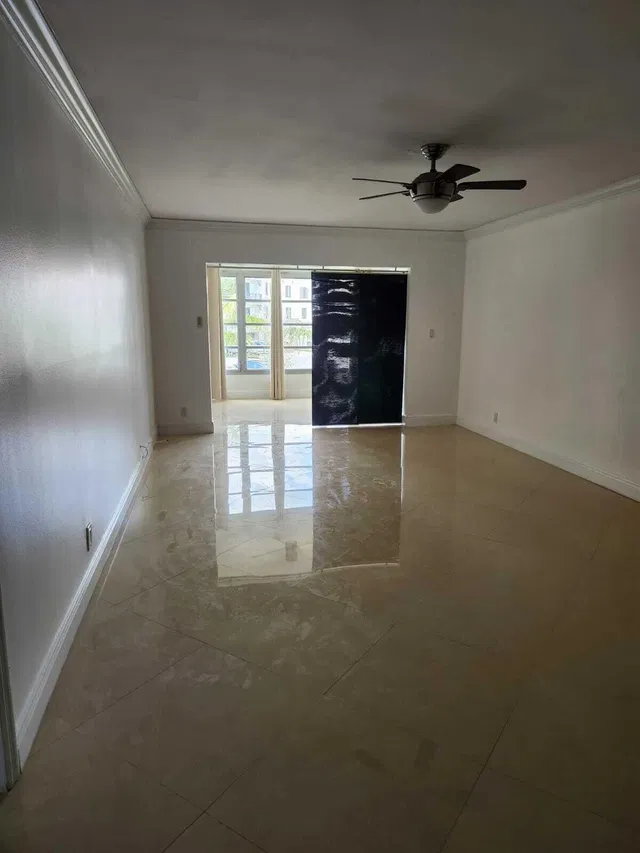 Unit 222 photo 12