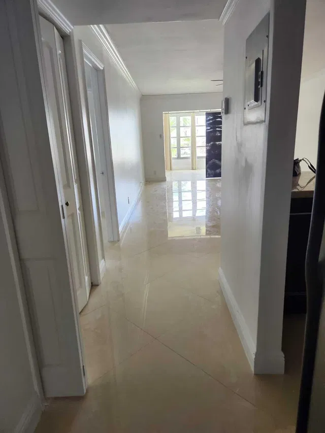 Unit 222 photo 14