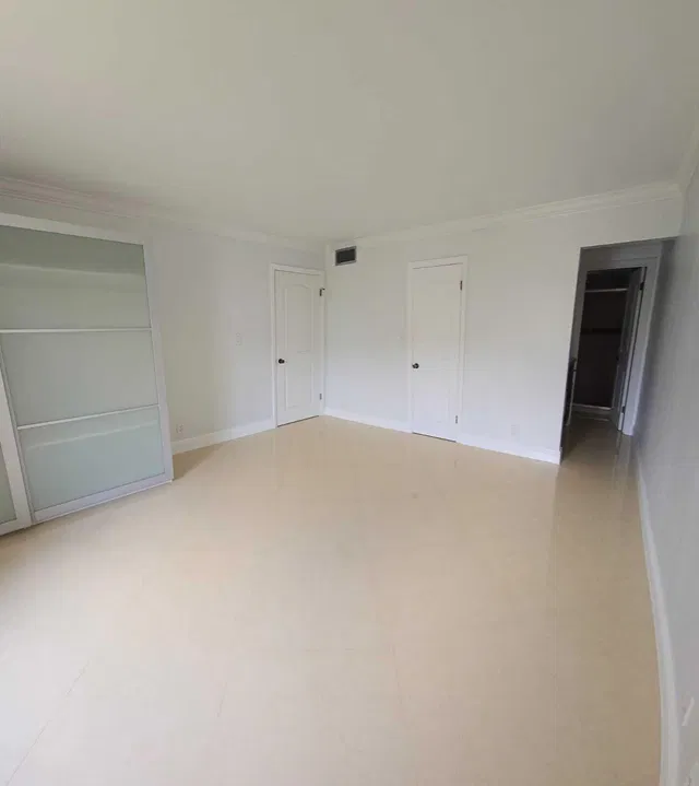 Unit 222 photo 21