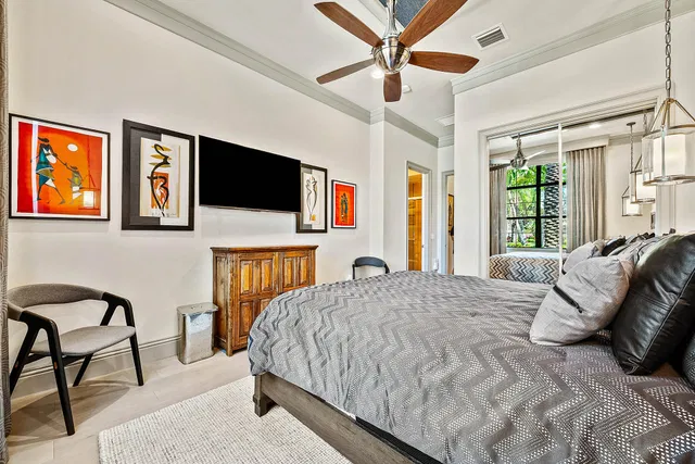 Residence photo 37