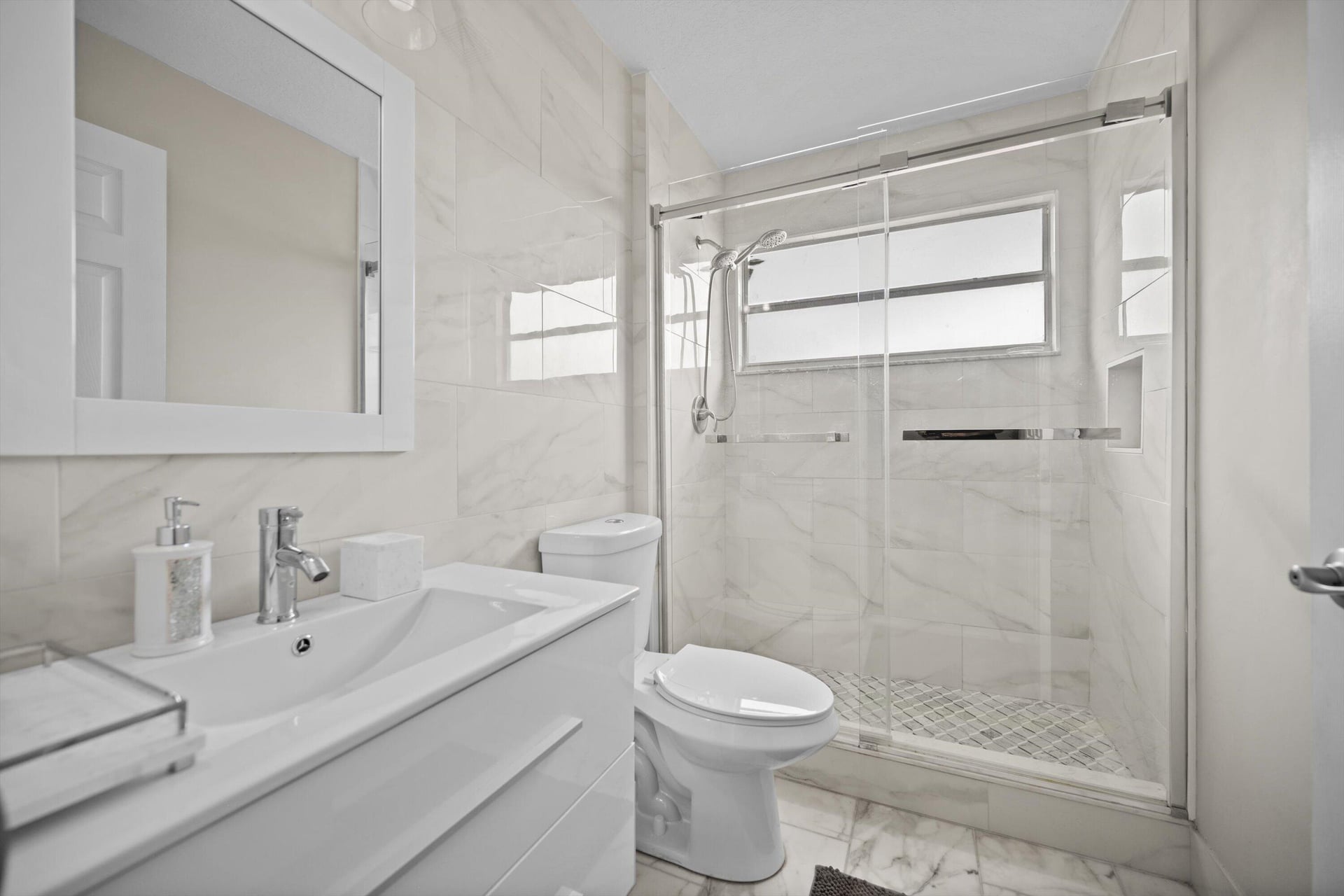 Residence photo 18
