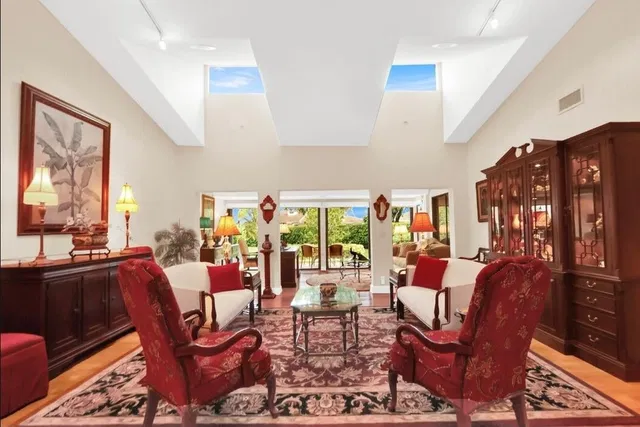 Residence photo 5