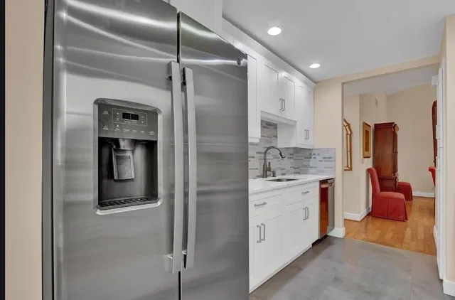 Residence photo 17
