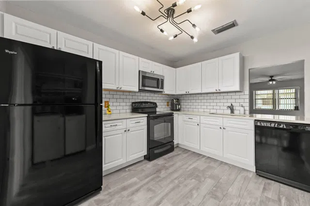Residence photo 6