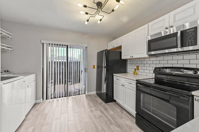 Residence photo 7